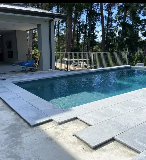 China Natural Stone Granite Swimming Pool Coping with Bullnose Edge 